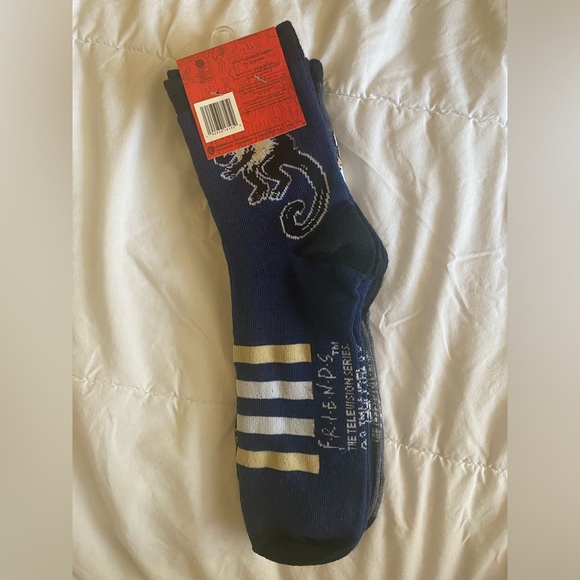 Friends tv show socks (NEW) size 6-12 - Picture 2 of 6